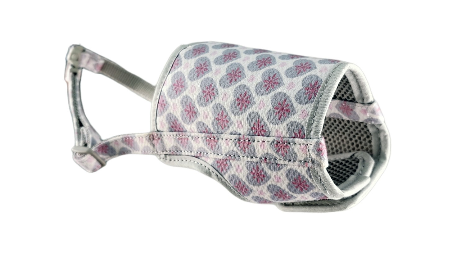 MUZZLE DELUXE HEARTS T-L